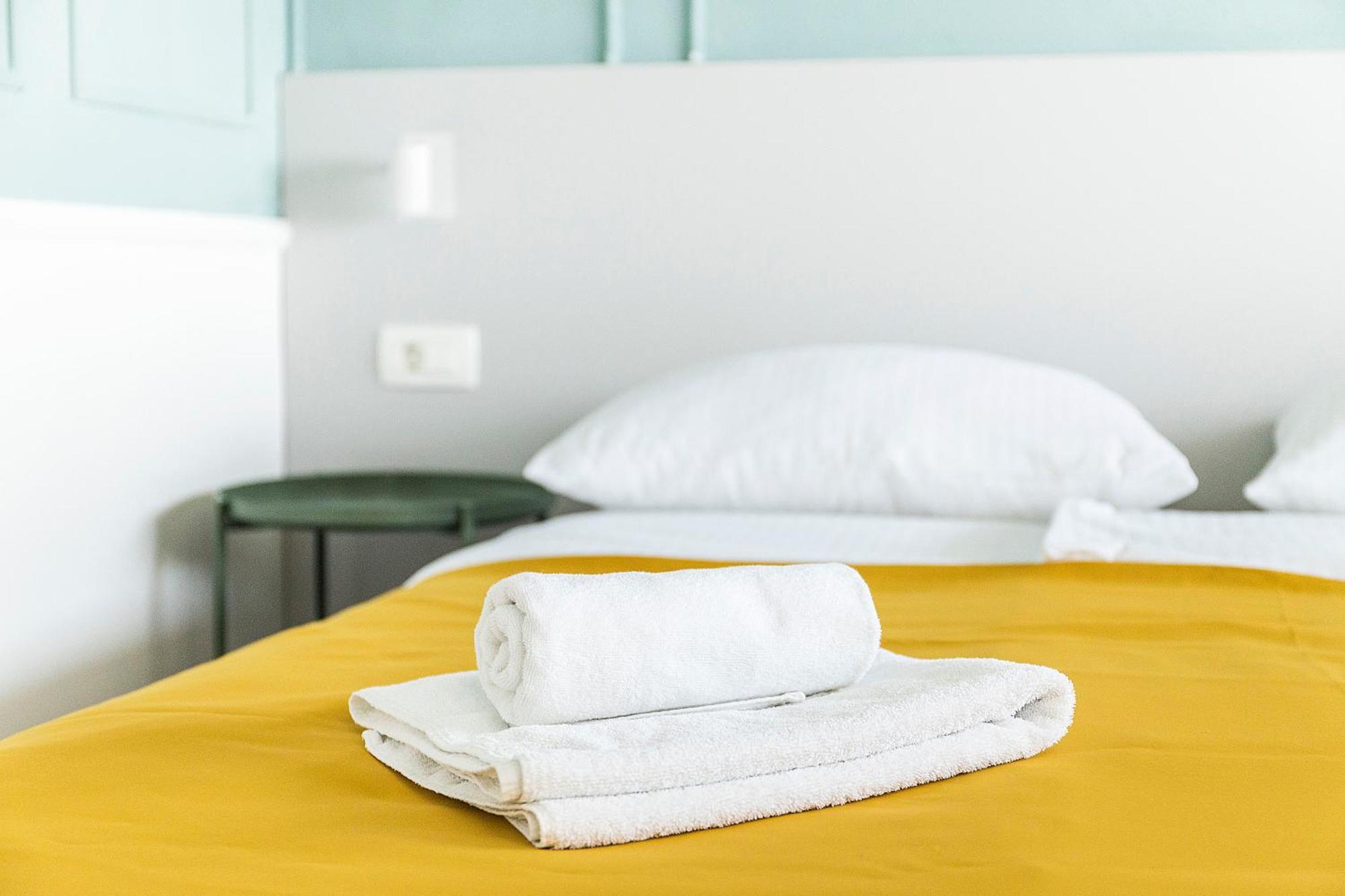 Hotel Plaza Pag Town Room photo